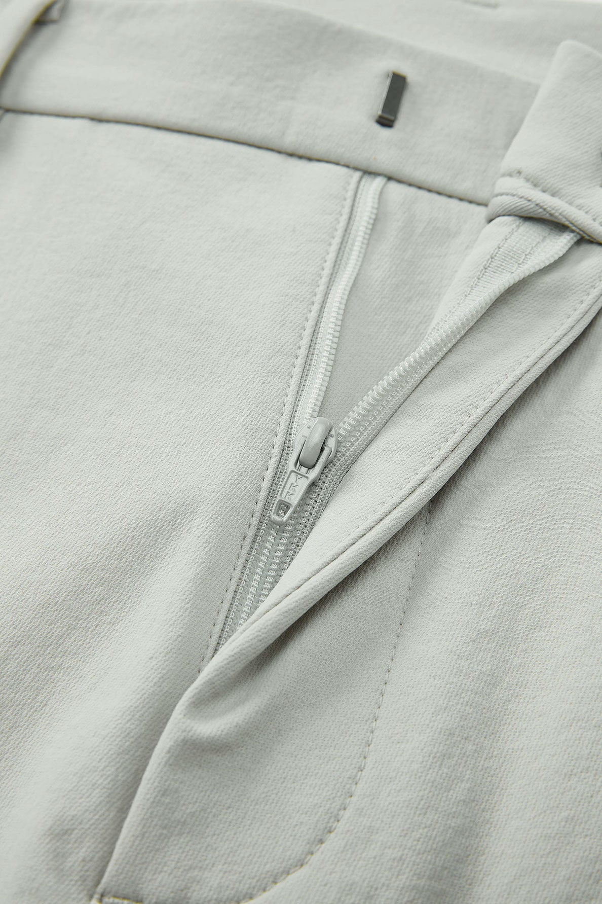Elastic waistband for all-day comfort
