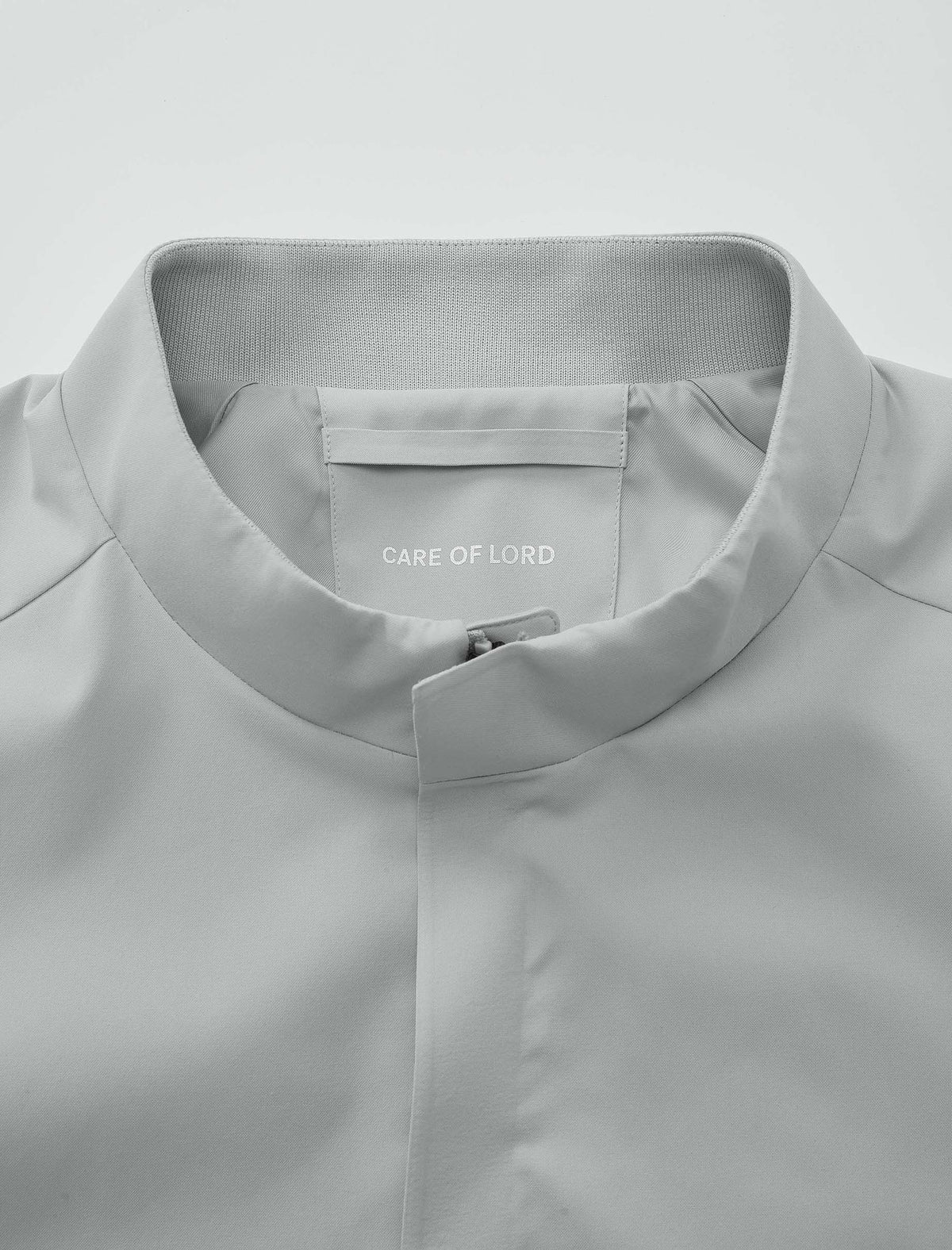 Concealed front placket