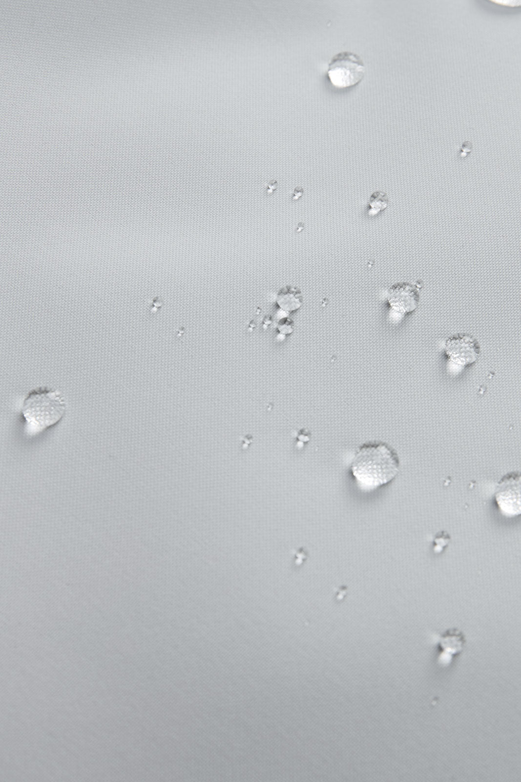 TORAY Dermizax™ 2L technical fabric for waterproof and wrinkle-resistant performance, with reduced fabric noise