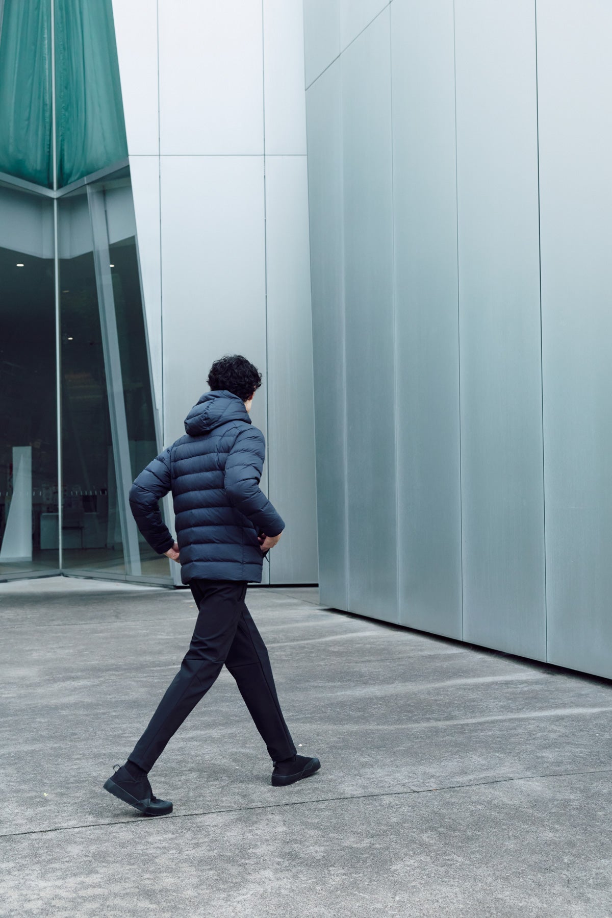 Garuda Lightweight Hooded Down Jacket