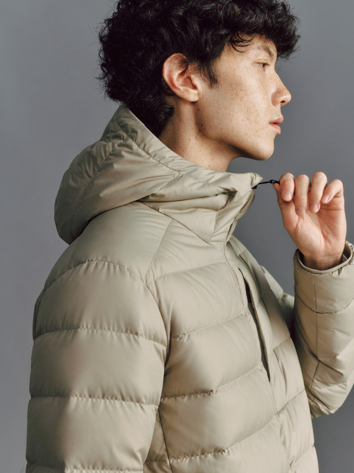 Garuda Lightweight Hooded Down Jacket