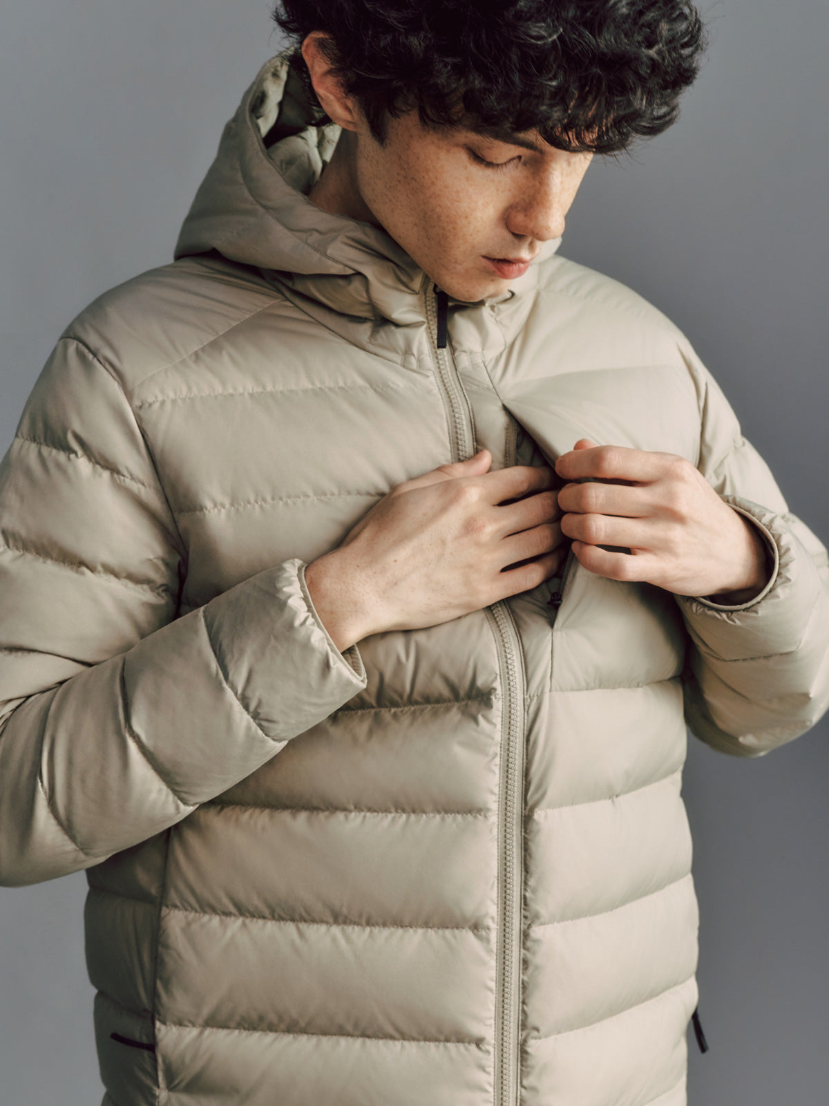 Garuda Lightweight Hooded Down Jacket