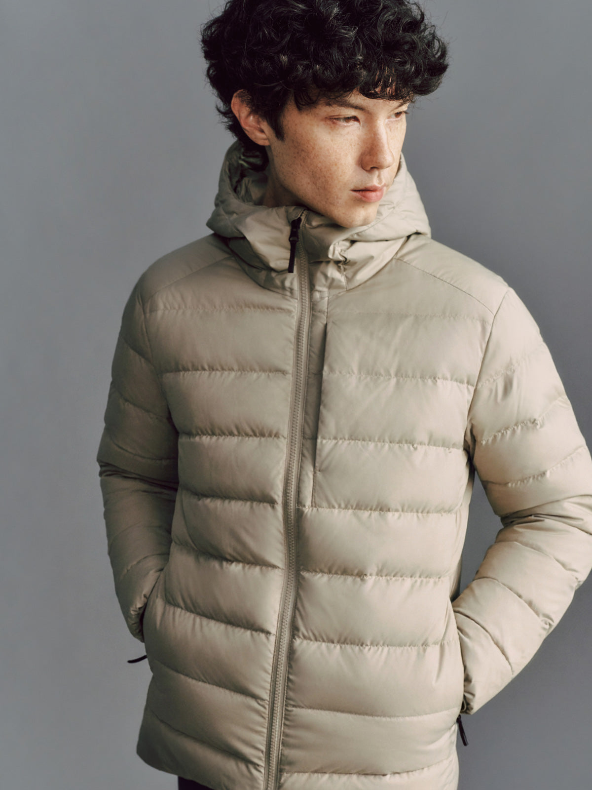 Garuda Lightweight Hooded Down Jacket