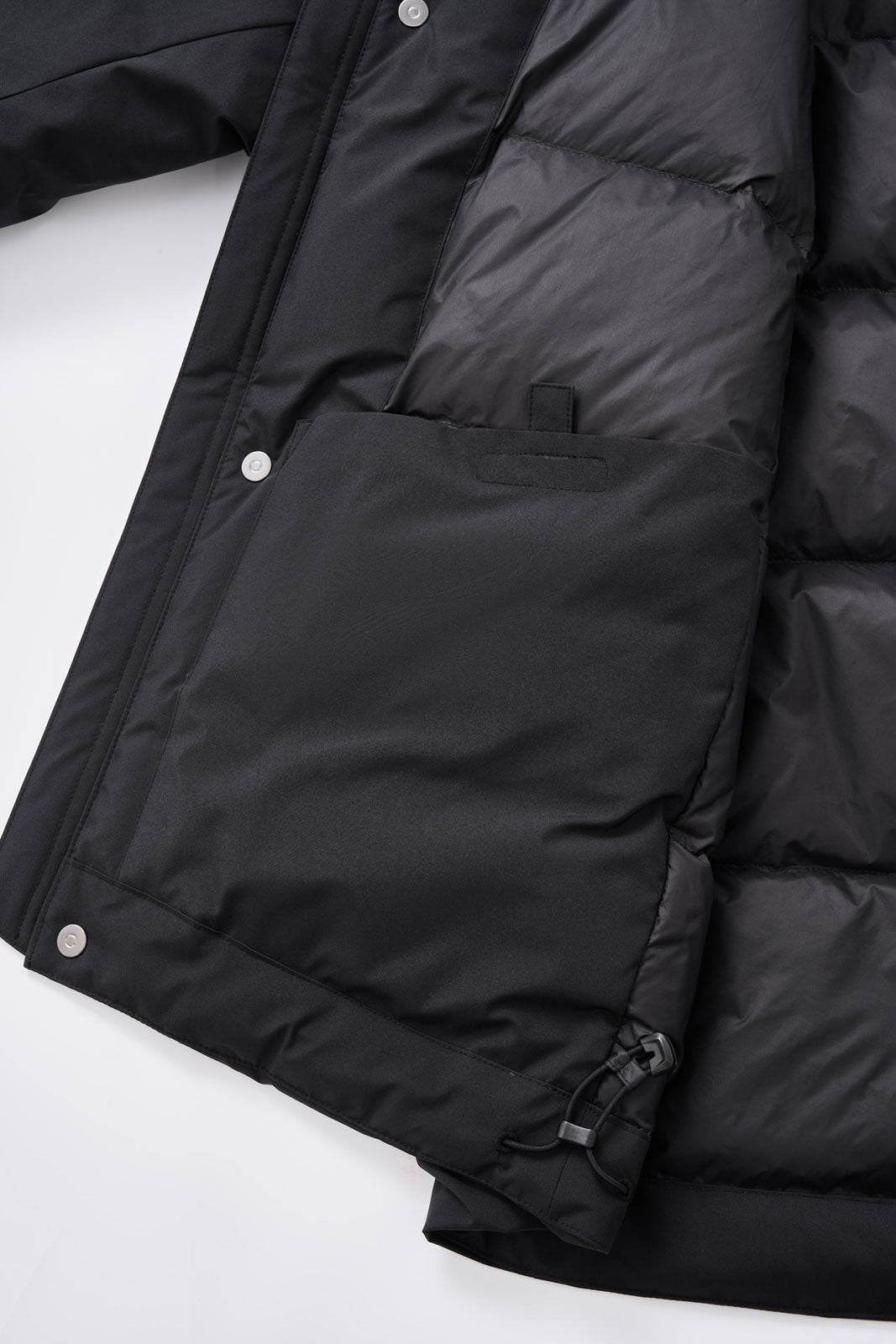 TITAN™ premium goose down insulation for lightweight warmth