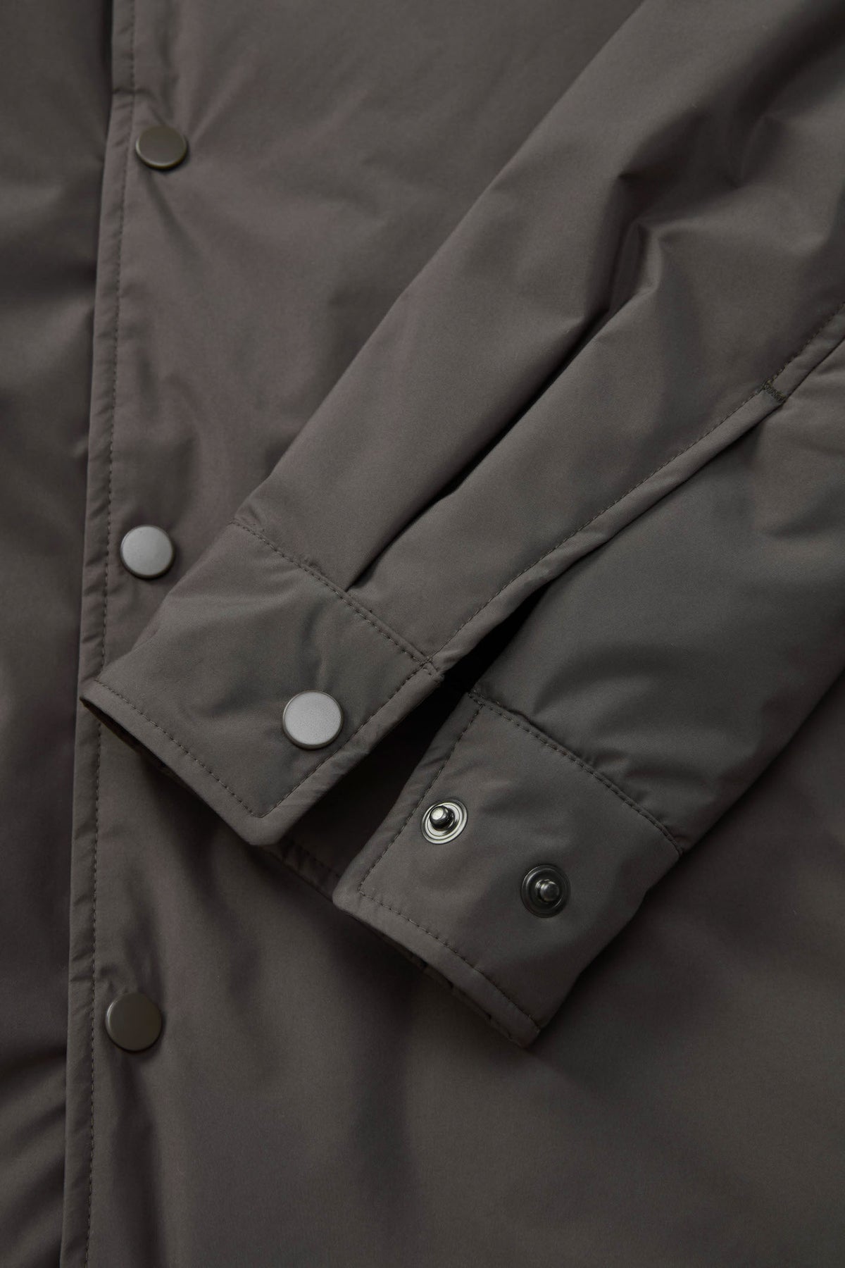 Versatile design for standalone wear or layering